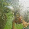 Der Philippinische Junge Reyboy unter Wasser im Berlinale-Dokumentarfilm 
