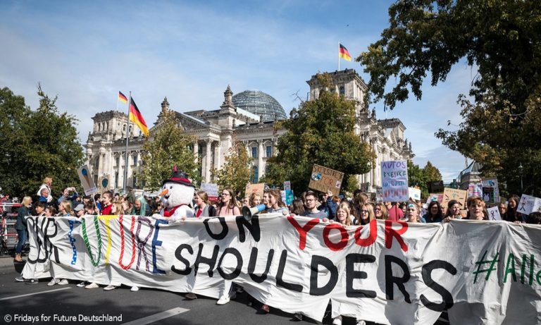 Klimastreik2021 junge Klimaaktivisten in Berlin
